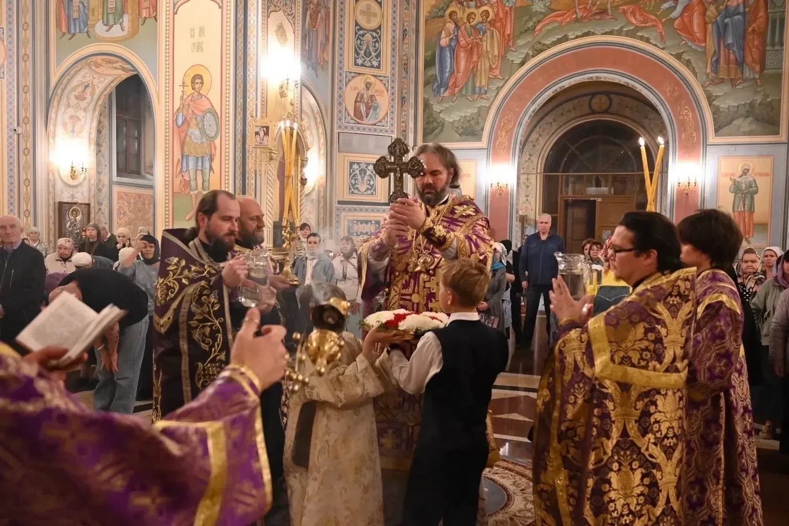 Воздвижение Честного и Животворящего Креста Господня